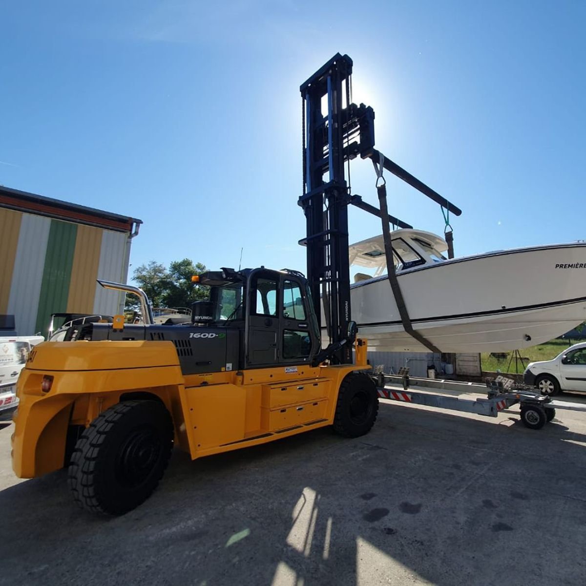 lethiec-et-fils-160D-9-forklift-truck-pic-low